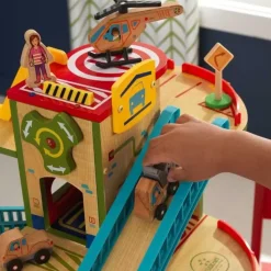 Play Sets^KidKraft Wash N Go Wooden Car Garage