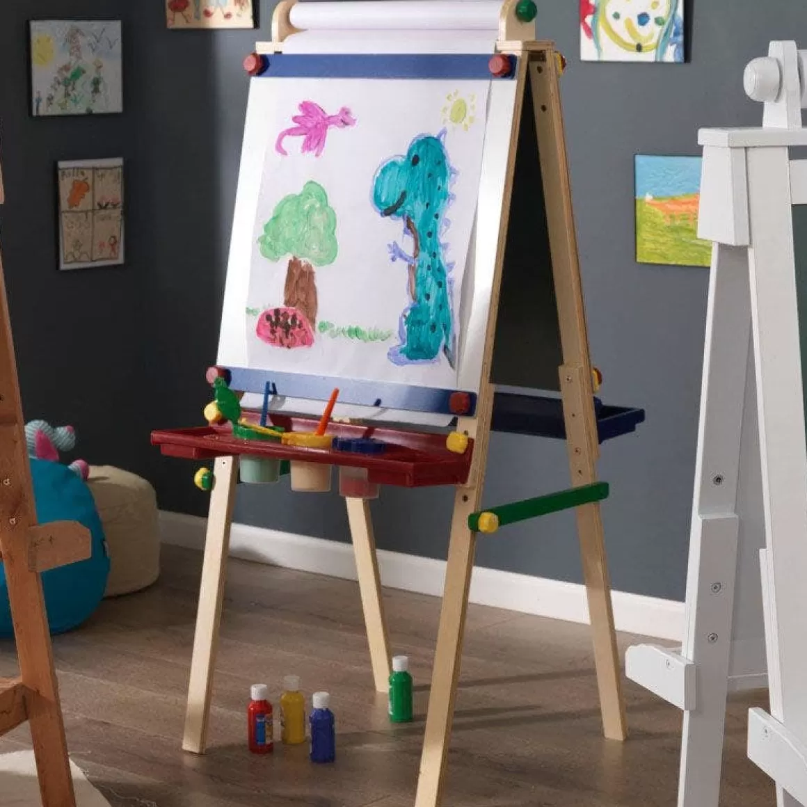 New KidKraft Artist Easel With Paper Roll- Primary