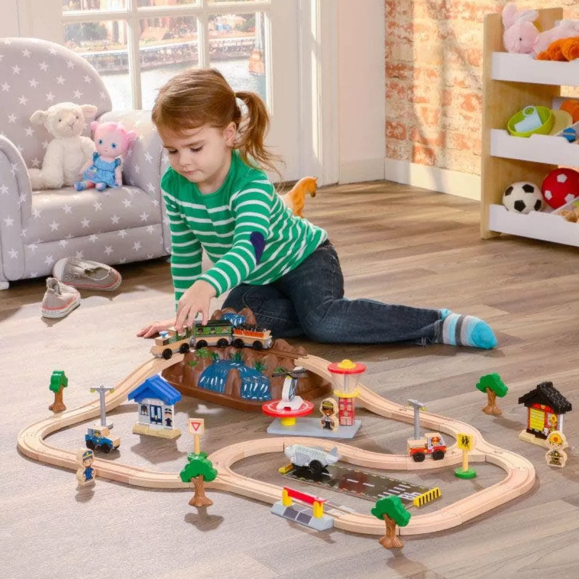 Hot KidKraft Bucket Top Mountain Train Set